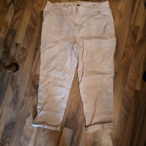 WH|BM size 14 khacki color capri